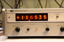 digital_voltmeters_and_multimeters:hp_3460b_operating_6_digits-web.jpg